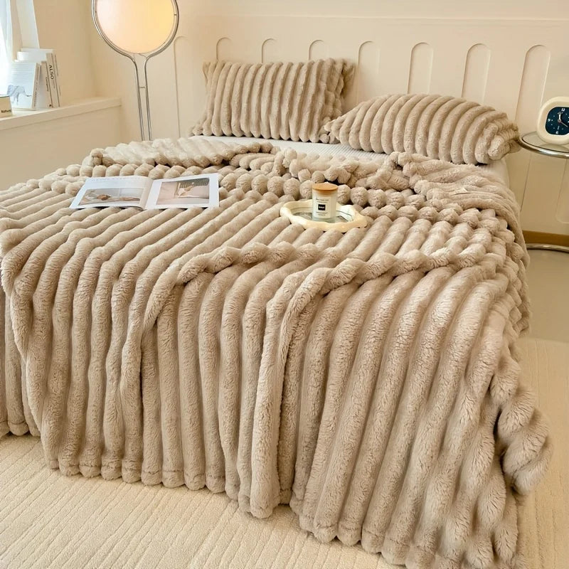 All-Season Gift，Luxurious Faux Rabbit Fur Throw Blanket, Flannel Fabric-Soft, Warm&Cozy for Couch, Bed, and Travel-Versatile.