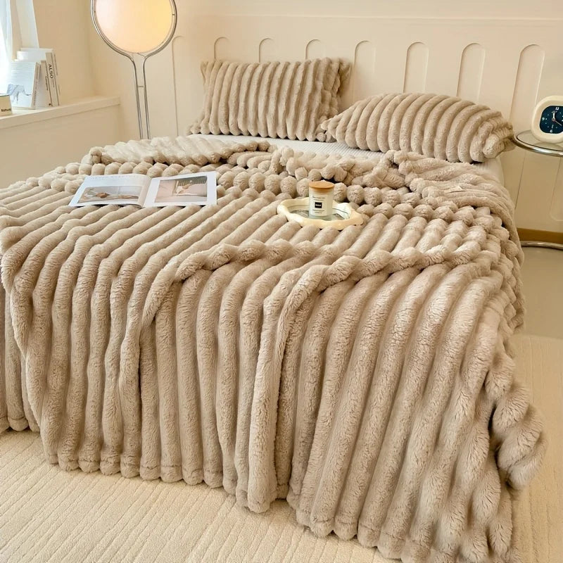 All-Season Gift，Luxurious Faux Rabbit Fur Throw Blanket, Flannel Fabric-Soft, Warm&Cozy for Couch, Bed, and Travel-Versatile.