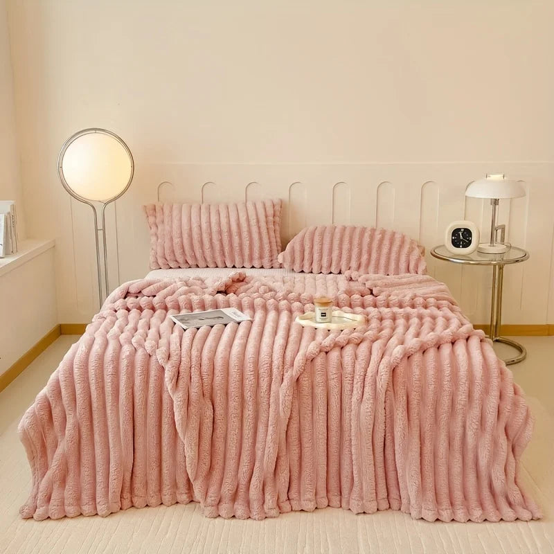 All-Season Gift，Luxurious Faux Rabbit Fur Throw Blanket, Flannel Fabric-Soft, Warm&Cozy for Couch, Bed, and Travel-Versatile.